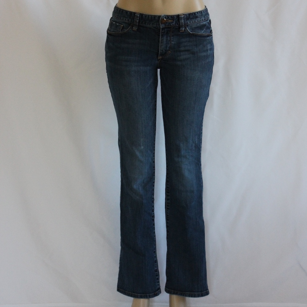 Mossimo Bootcut Jeans in Women Size 8